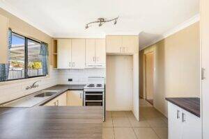 74 Jack Street, DARLING HEIGHTS, QLD 4350 AU