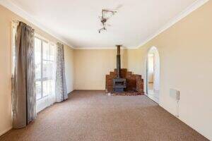 74 Jack Street, DARLING HEIGHTS, QLD 4350 AU