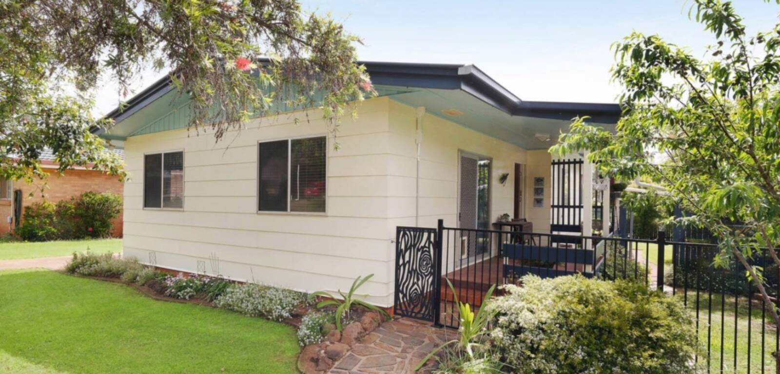 11 Balanga Ct, SOUTH TOOWOOMBA, QLD 4350 AU