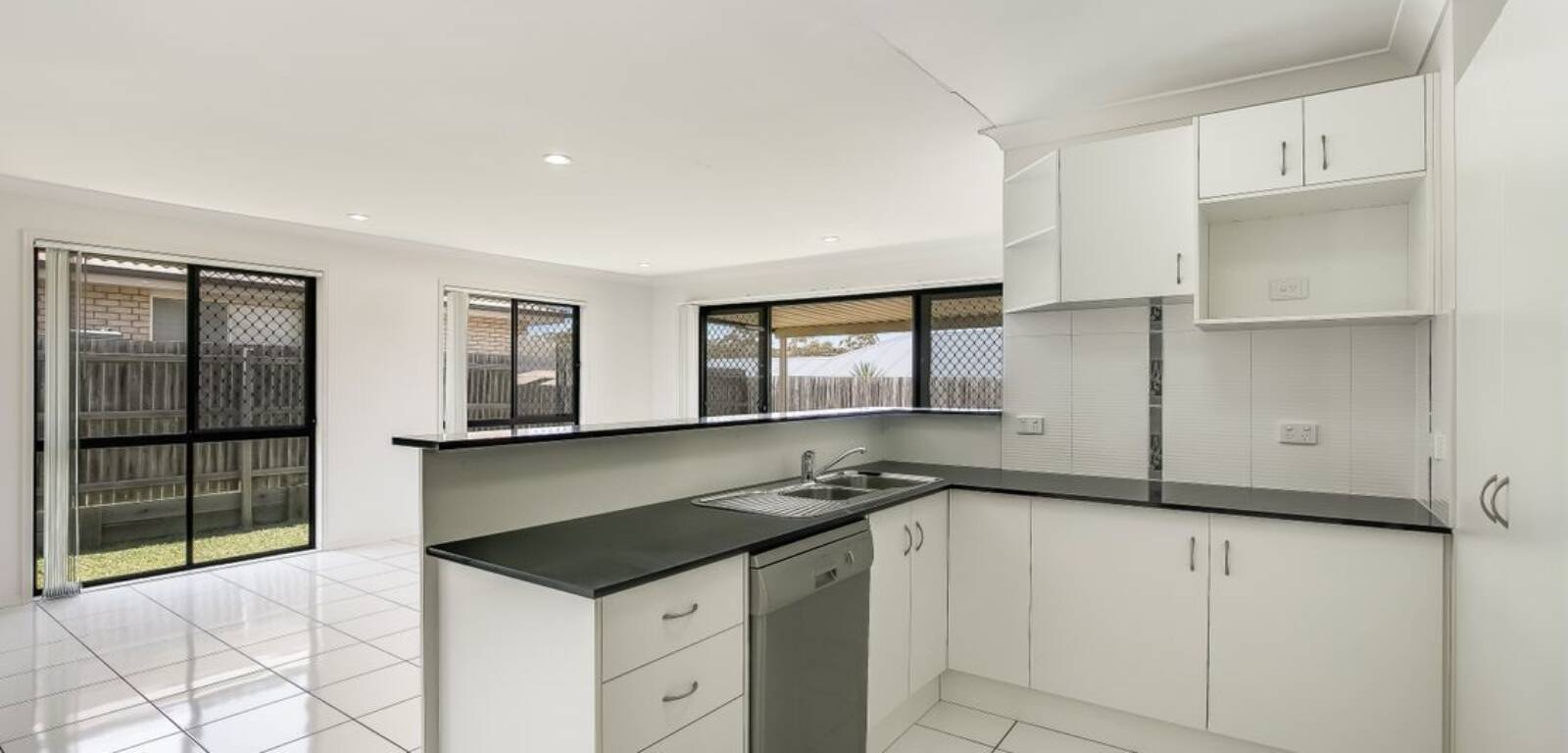 22 Bellara Dr, HARRISTOWN, QLD 4350 AU