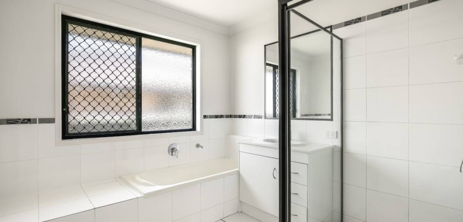 22 Bellara Dr, HARRISTOWN, QLD 4350 AU