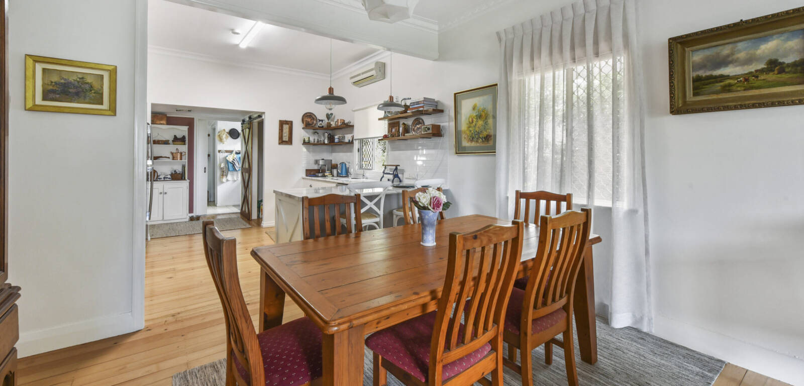 12 Llewellyn St, CENTENARY HEIGHTS, QLD 4350 AU