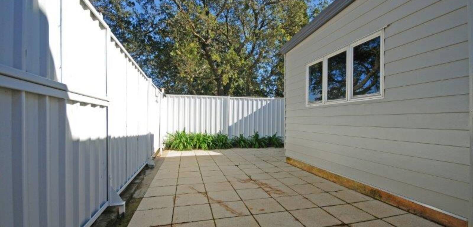 2 Wellsley St, NORTH TOOWOOMBA, QLD 4350 AU