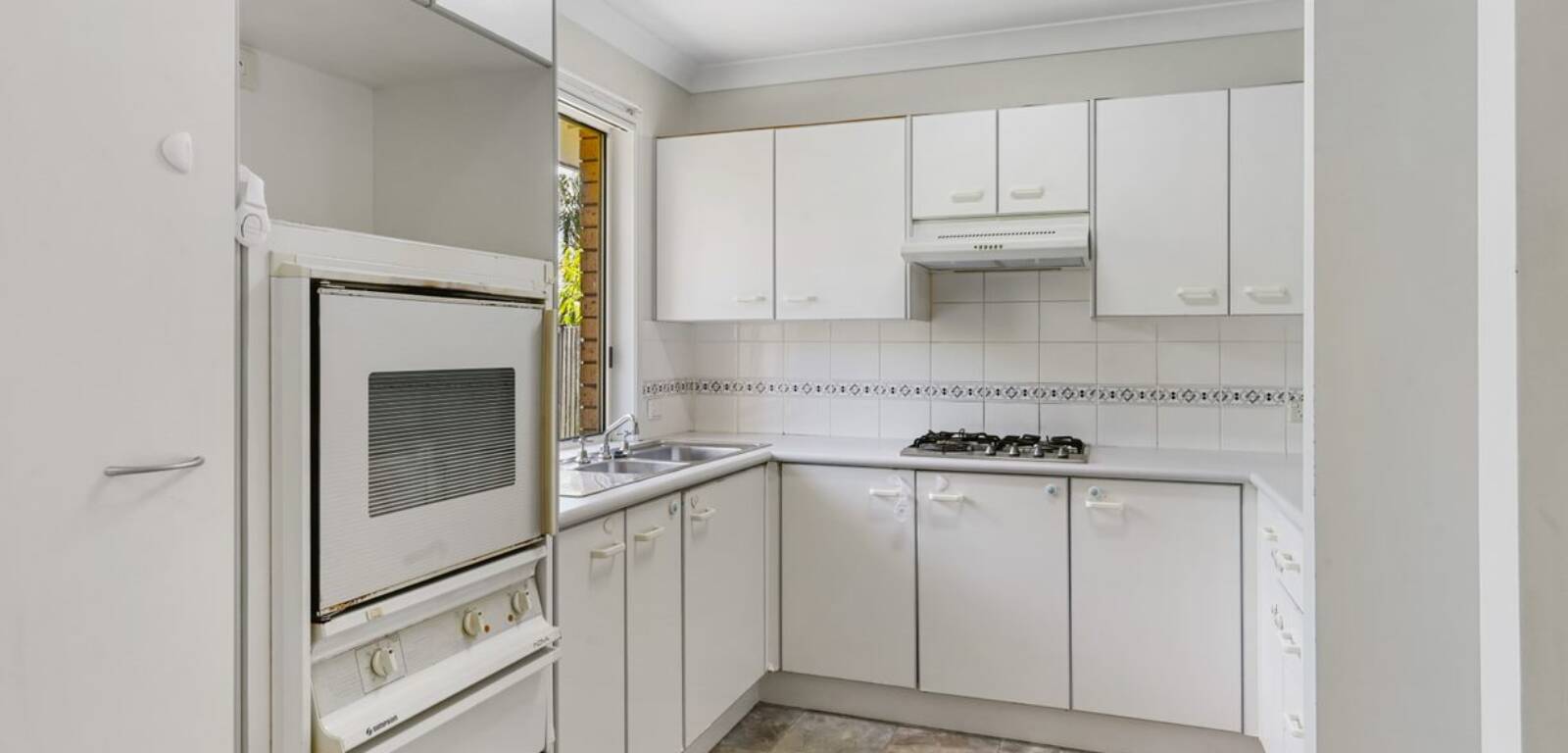 32 Hennenlotter Ct, KEARNEYS SPRING, QLD 4350 AU