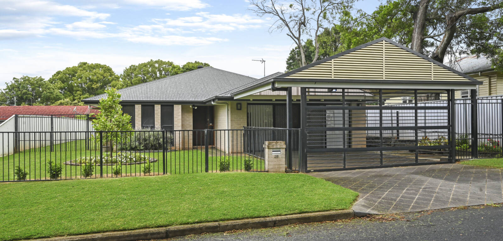 2B Norman St, SOUTH TOOWOOMBA, QLD 4350 AU