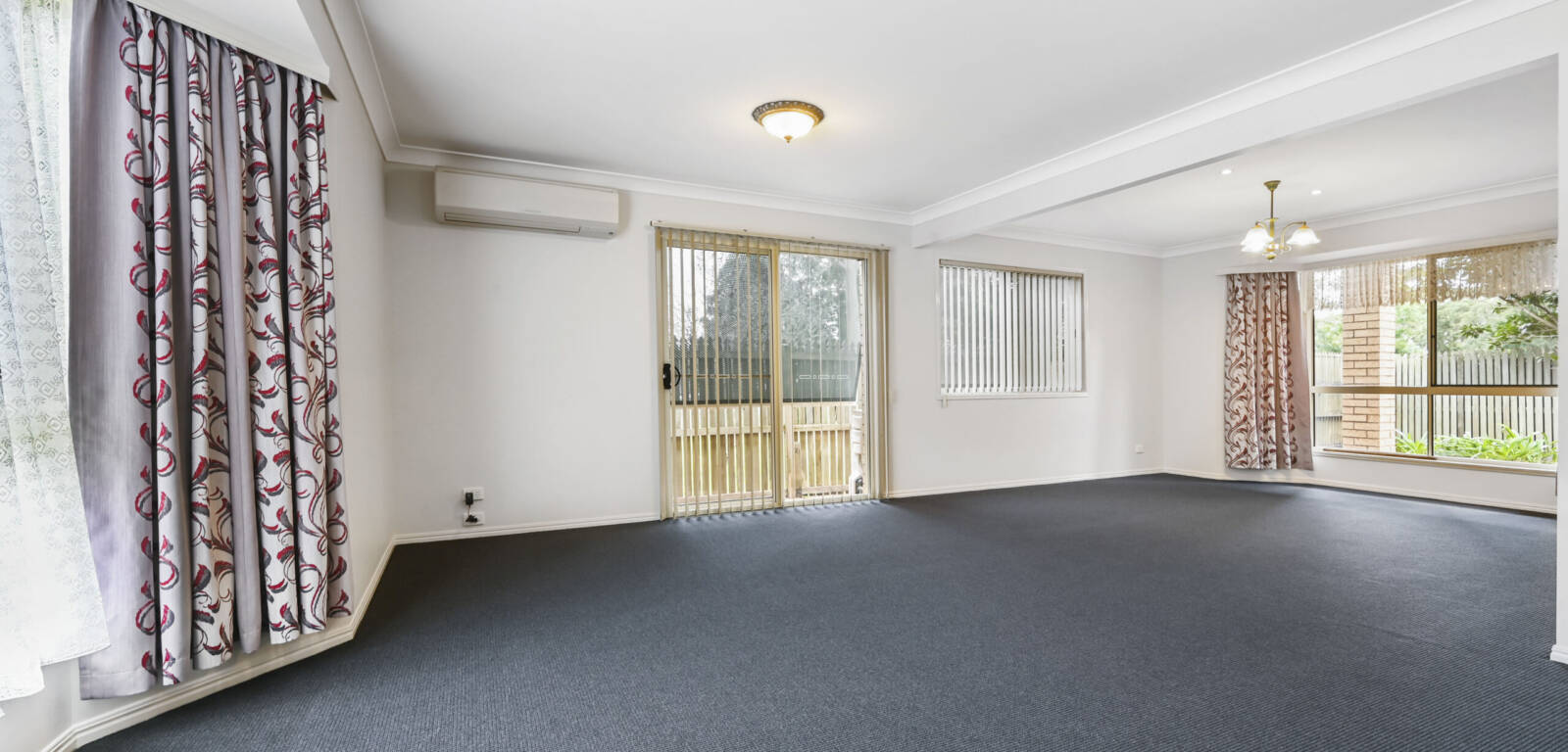 3 Willem Close, MIDDLE RIDGE, QLD 4350 AU
