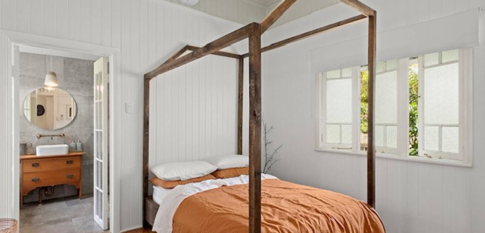 157 Bridge St, NORTH TOOWOOMBA, QLD 4350 AU