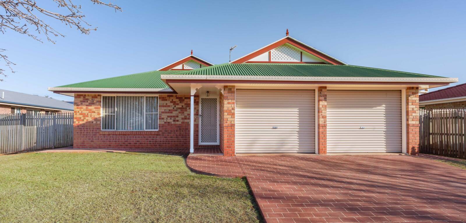 6 Lobwein Ct, MIDDLE RIDGE, QLD 4350 AU