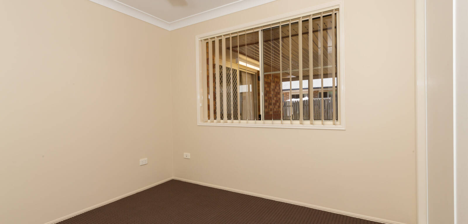 6 Lobwein Ct, MIDDLE RIDGE, QLD 4350 AU