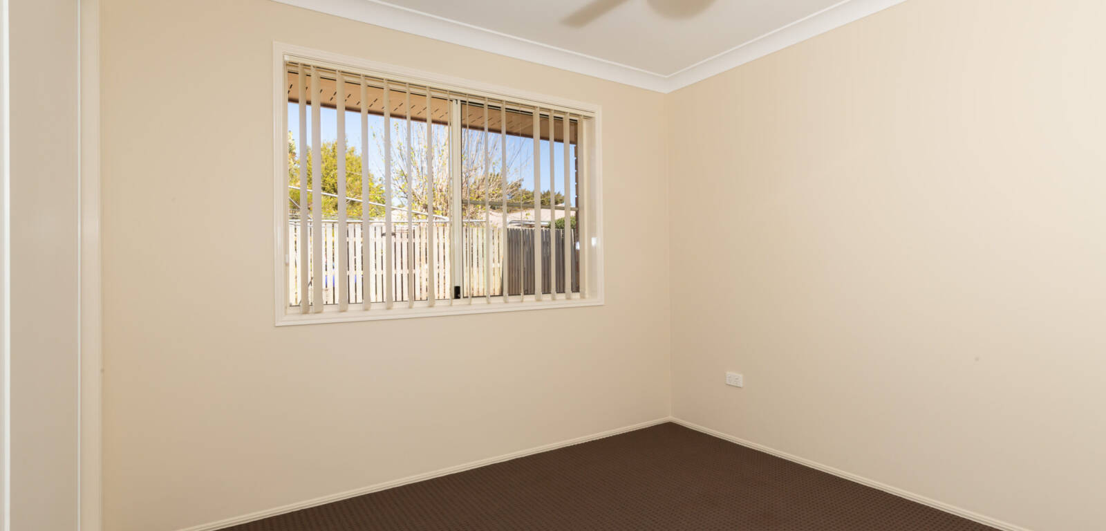 6 Lobwein Ct, MIDDLE RIDGE, QLD 4350 AU