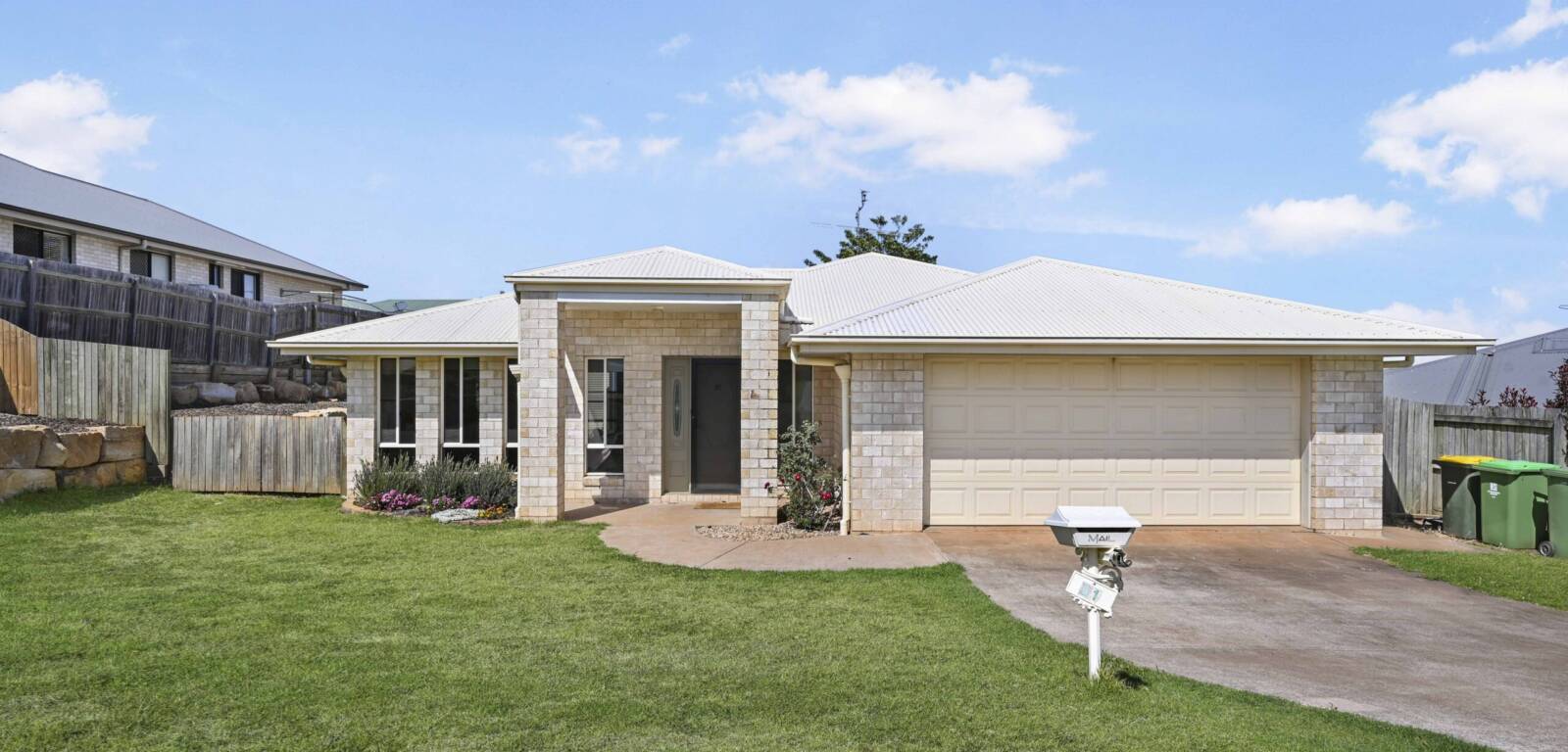 51 Smythe Dr, HIGHFIELDS, QLD 4352 AU