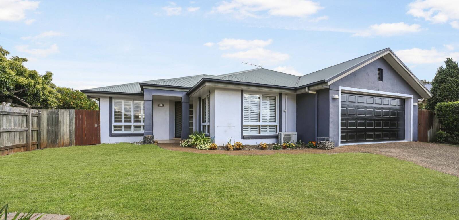 4 Maggie Ct, MIDDLE RIDGE, QLD 4350 AU