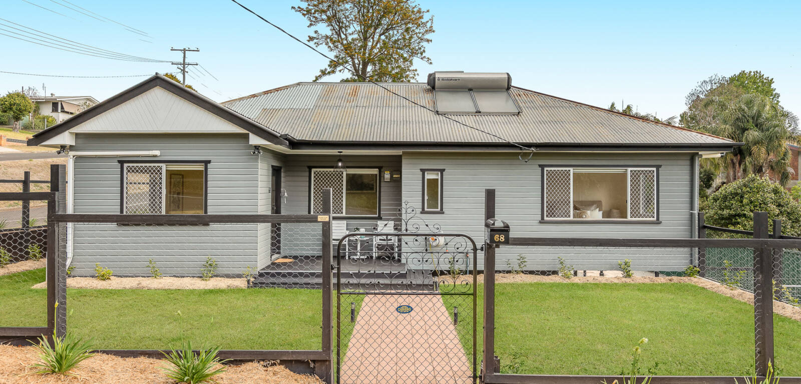 68 North St, MOUNT LOFTY, QLD 4350 AU