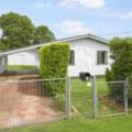 5 Kirklees St, NEWTOWN, QLD 4350 AU