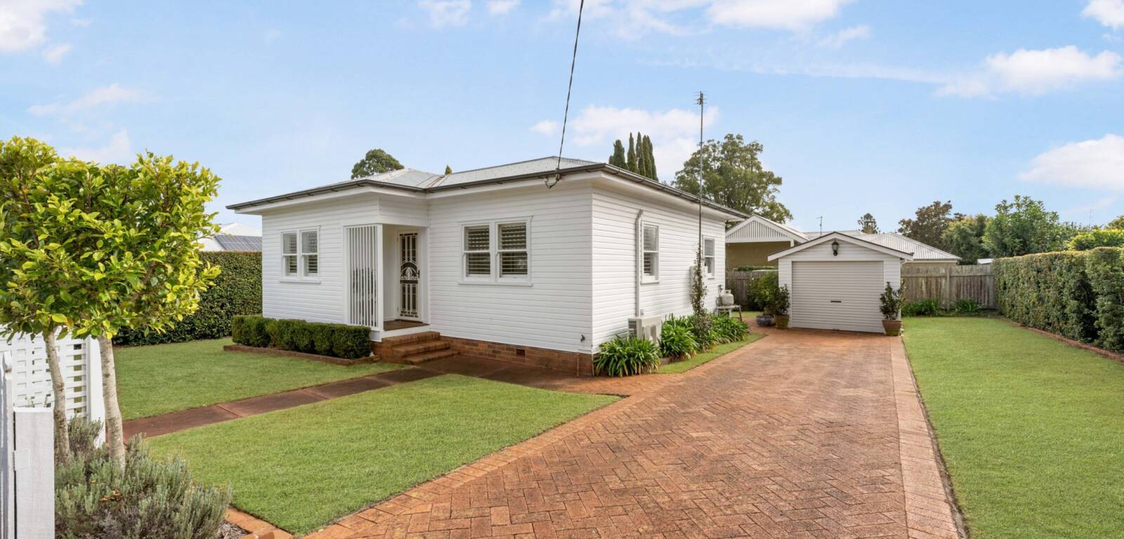 19 Drummond St, RANGEVILLE, QLD 4350 AU