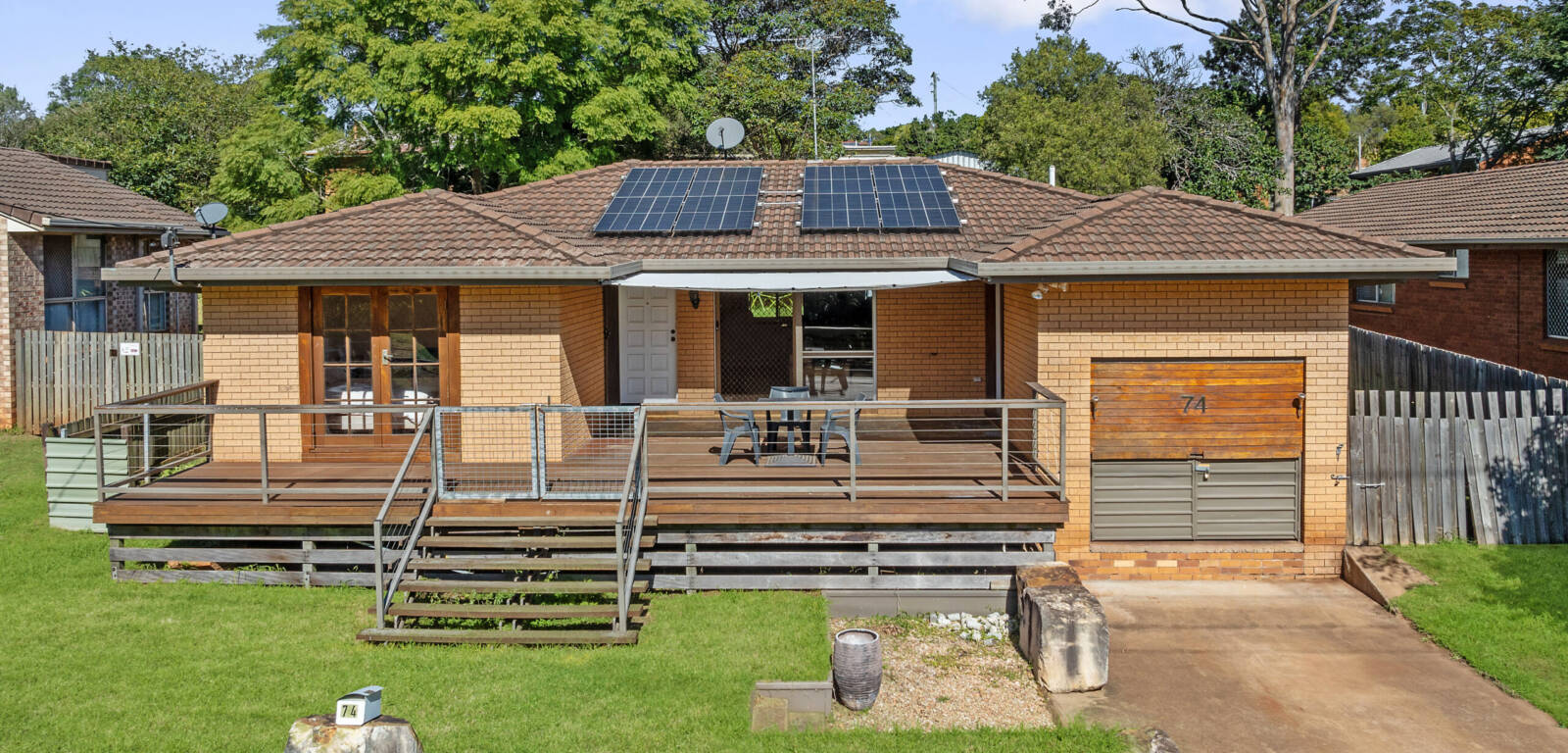 74 Hogg St, ROCKVILLE, QLD 4350 AU