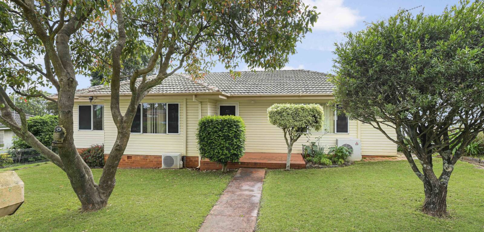 55 Kate St, HARLAXTON, QLD 4350 AU