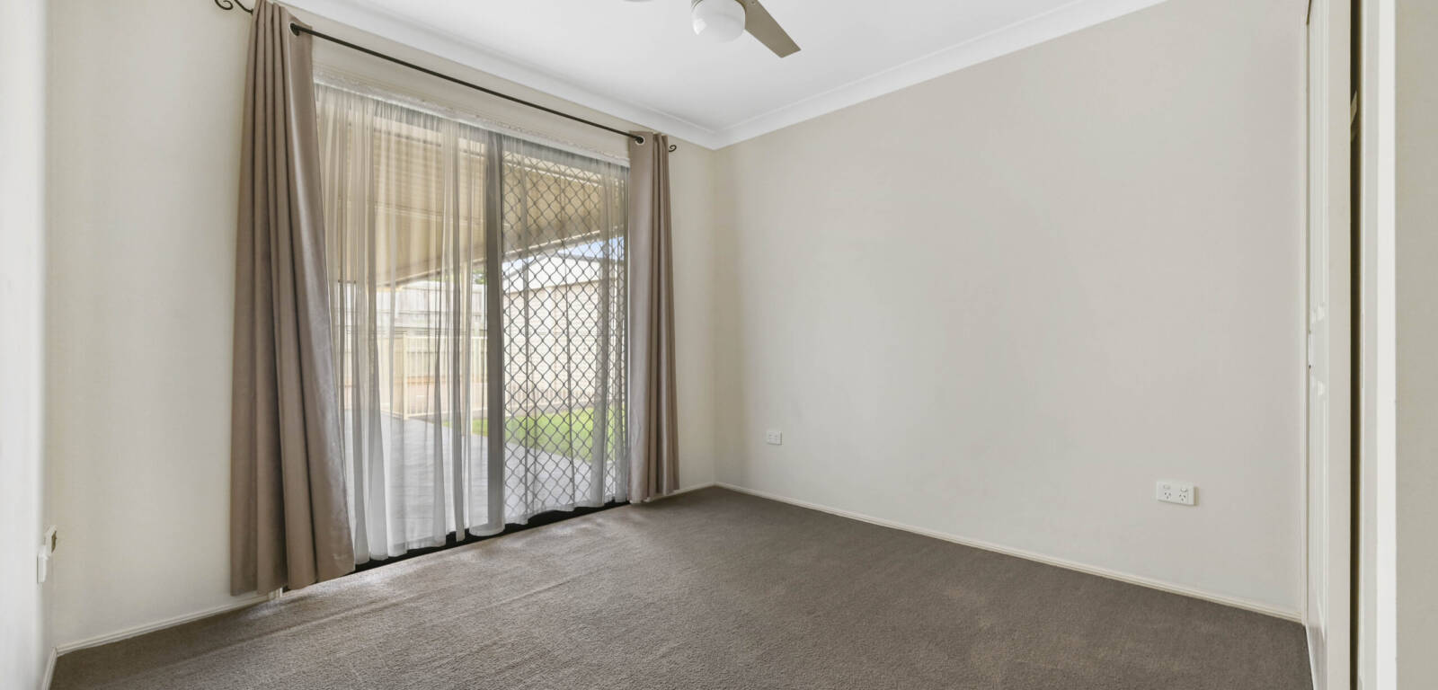 55 Smythe Dr, HIGHFIELDS, QLD 4352 AU