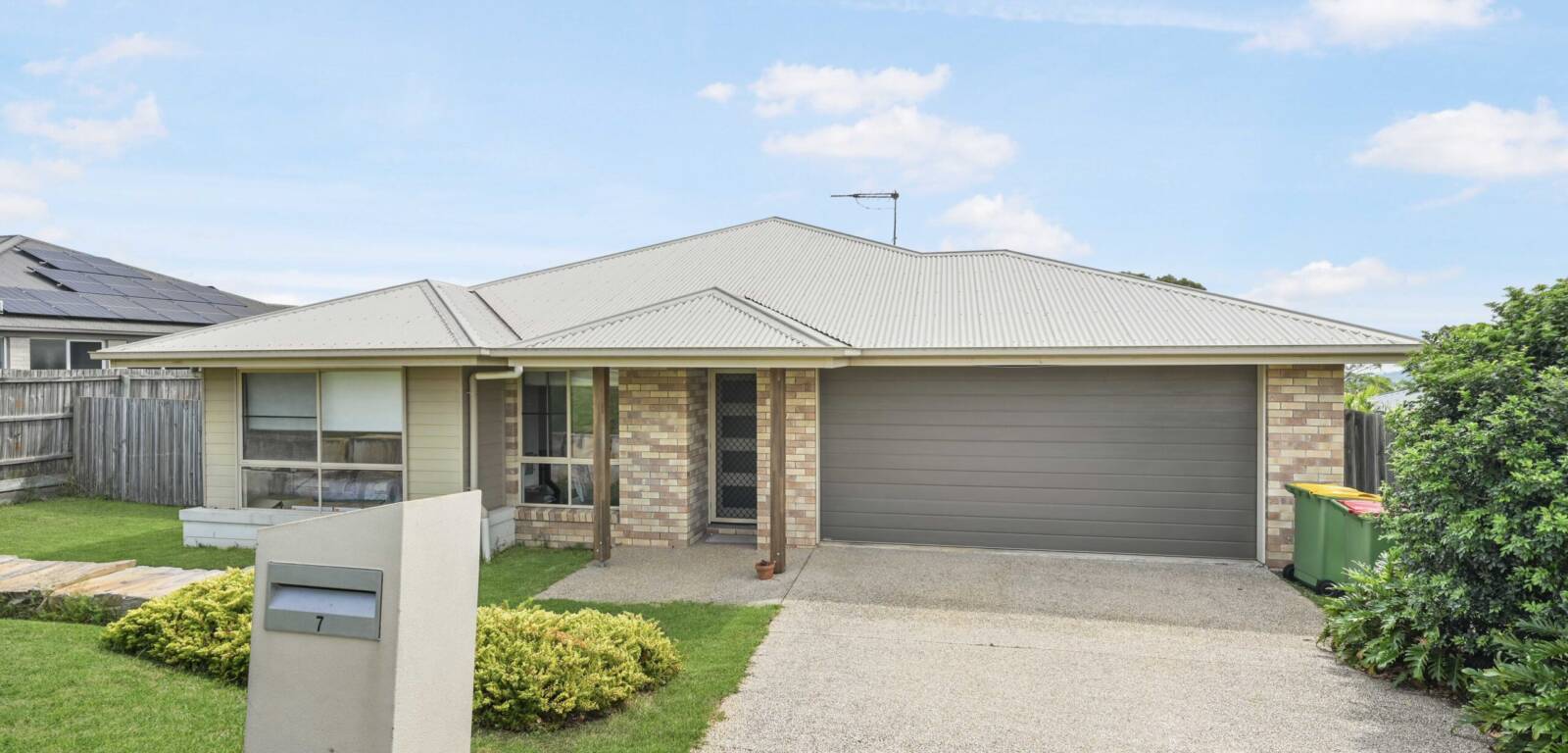 7 Cassidy Terrace, MOUNT KYNOCH, QLD 4350 AU