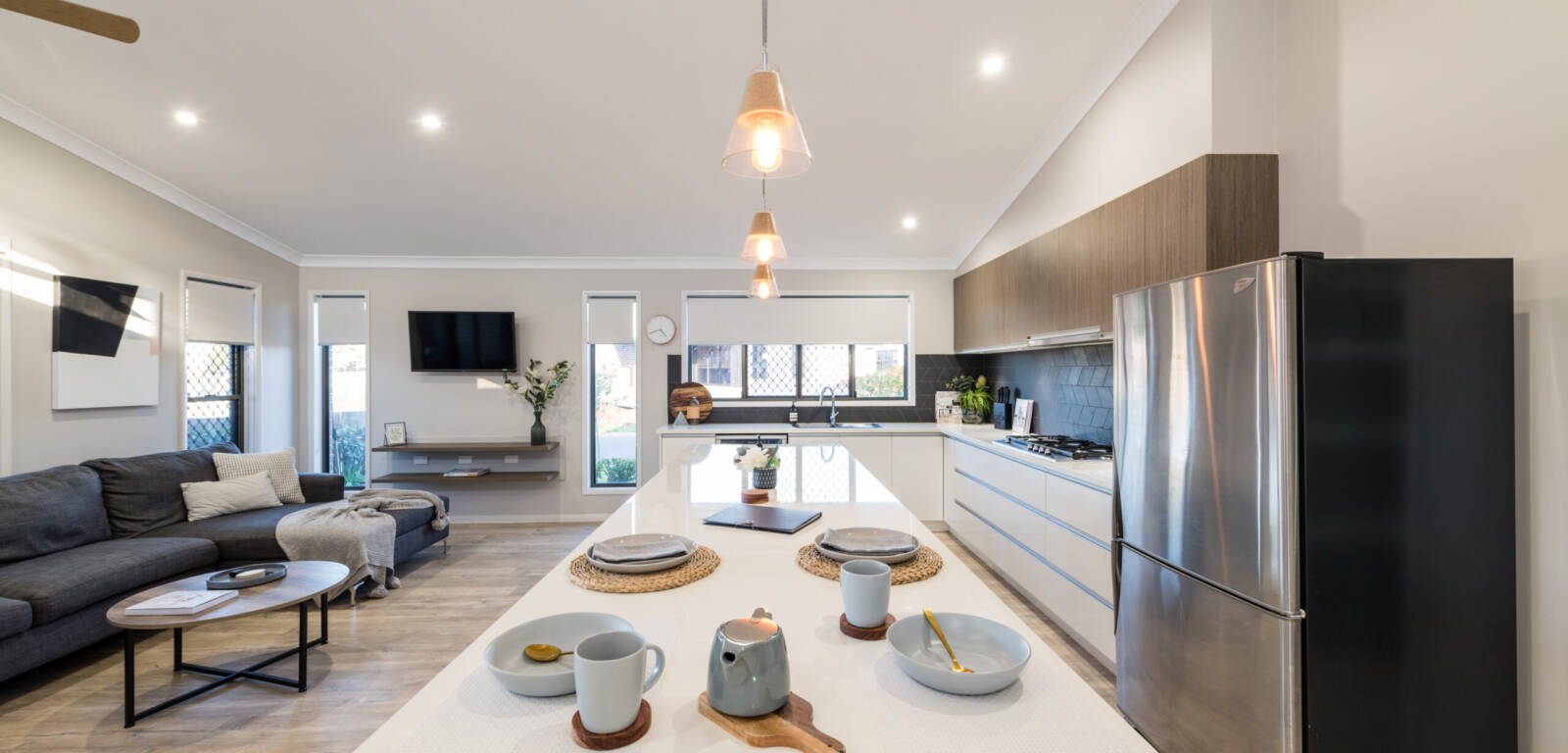 4 Farrer St, CRANLEY, QLD 4350 AU