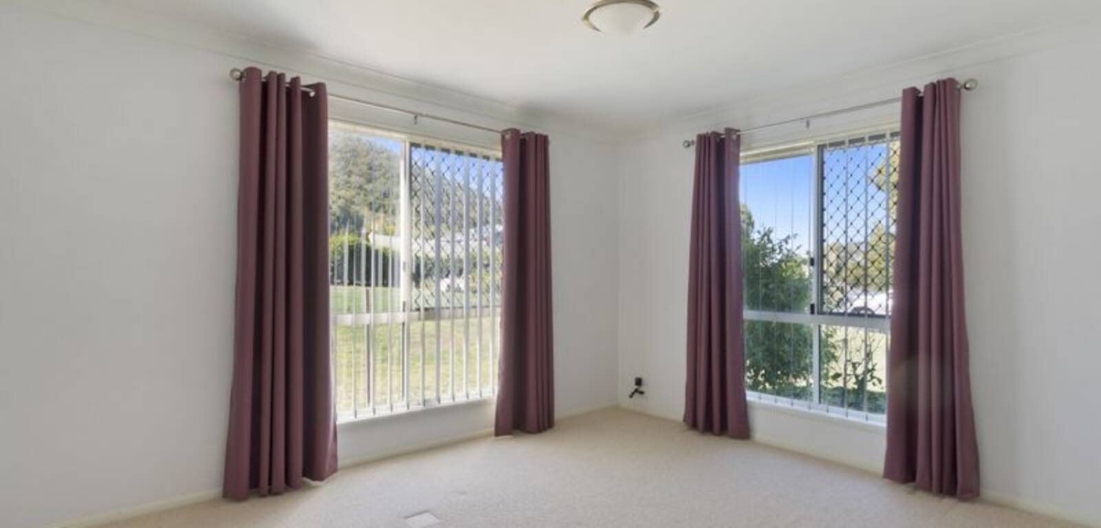 1 Bottletree Ct, KINGSTHORPE, QLD 4400 AU