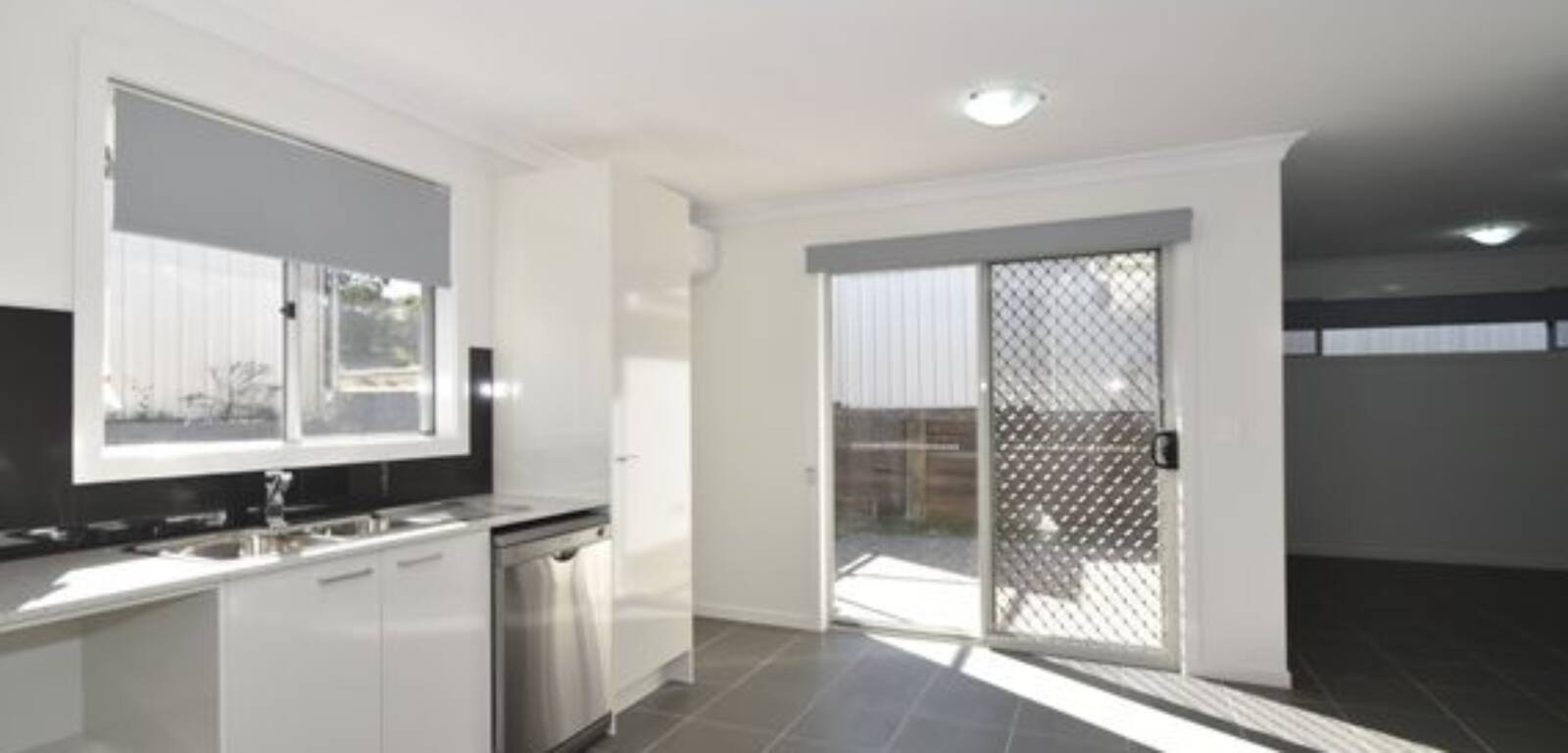 1/1 Minnett Street, GLENVALE, QLD 4350 AU