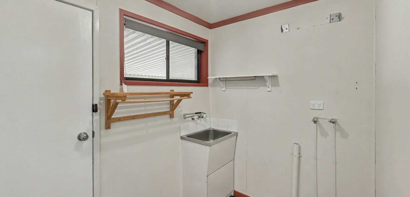 69 Arabian St, HARRISTOWN, QLD 4350 AU