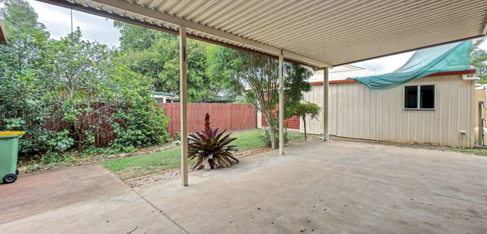 69 Arabian St, HARRISTOWN, QLD 4350 AU