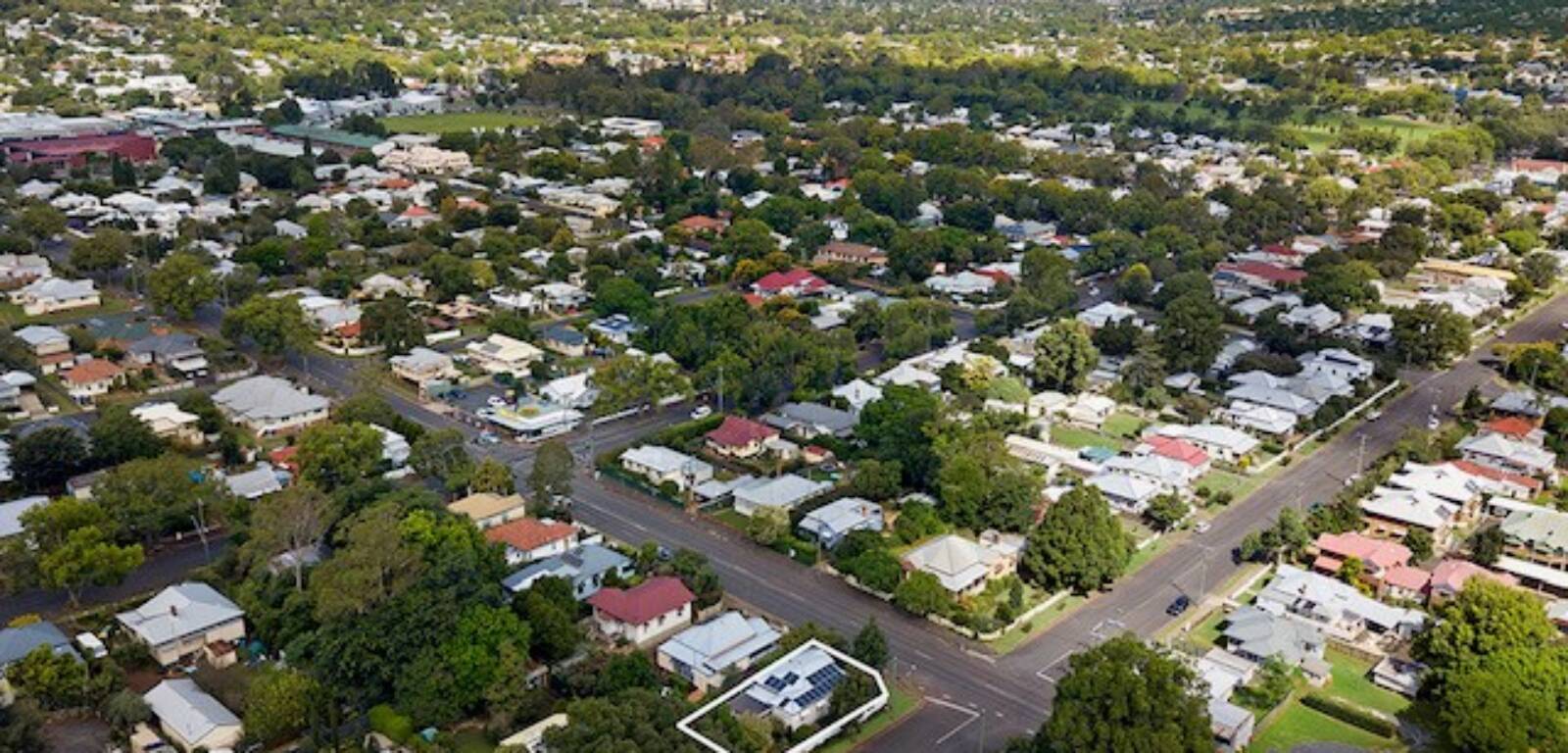 157 Bridge St, NORTH TOOWOOMBA, QLD 4350 AU