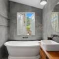 157 Bridge St, NORTH TOOWOOMBA, QLD 4350 AU
