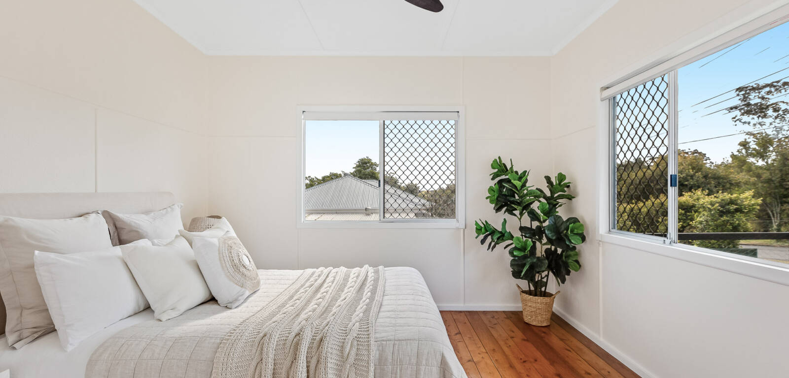 68 North St, MOUNT LOFTY, QLD 4350 AU