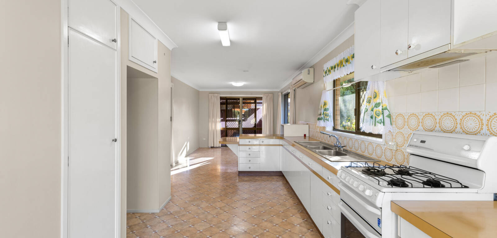 1 Beryl St, WILSONTON, QLD 4350 AU