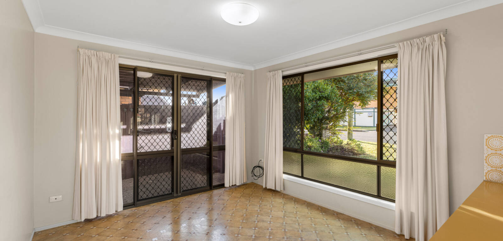1 Beryl St, WILSONTON, QLD 4350 AU