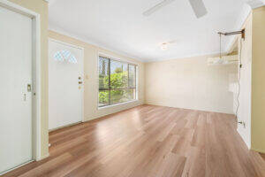 7/251 Herries St, NEWTOWN, QLD 4350 AU