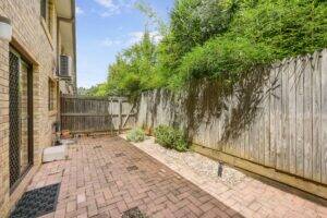 7/251 Herries St, NEWTOWN, QLD 4350 AU