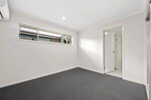 2/5 Diva Ln, GLENVALE, QLD 4350 AU