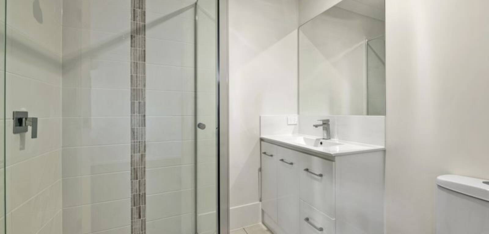 2/5 Diva Ln, GLENVALE, QLD 4350 AU