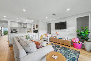 24 Campbell Drive, HIGHFIELDS, QLD 4352 AU