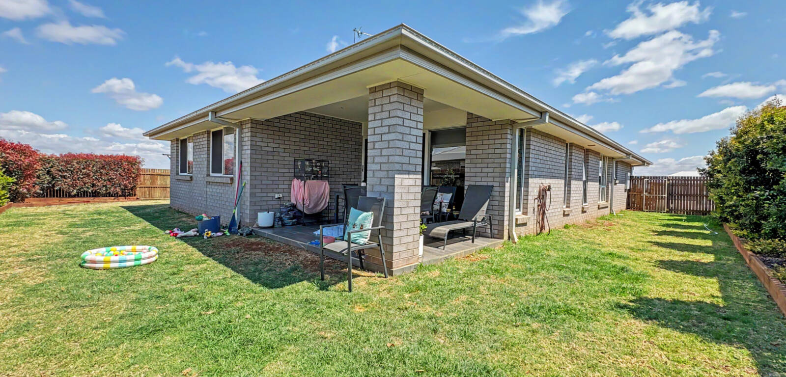 24 Campbell Drive, HIGHFIELDS, QLD 4352 AU