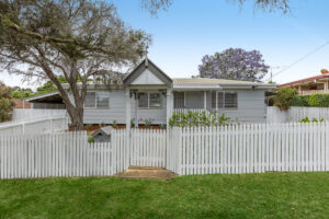 10 Kratzmann Ct, KEARNEYS SPRING, QLD 4350