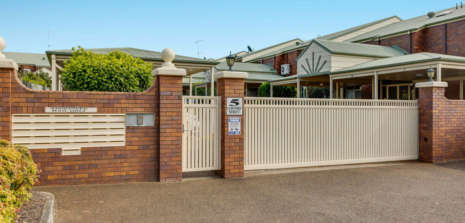 6/5 Clifford St, Toowoomba City - Image 1
