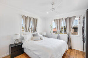 28 Hampton St, NEWTOWN, QLD 4350 AU