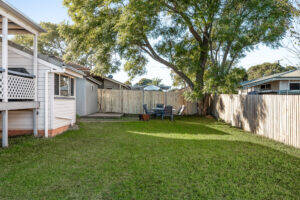 28 Hampton St, NEWTOWN, QLD 4350 AU