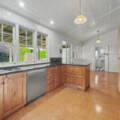 4 Lydwin Cres, EAST TOOWOOMBA, QLD 4350 AU
