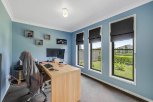 7 Heron Court, KLEINTON, QLD 4352 AU