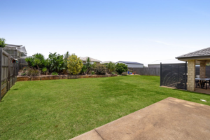 7 Heron Court, KLEINTON, QLD 4352 AU