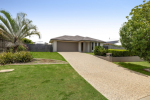 7 Heron Court, KLEINTON, QLD 4352 AU