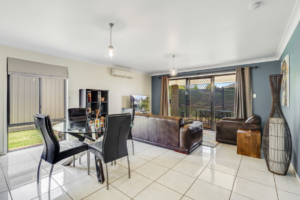 7 Heron Court, KLEINTON, QLD 4352 AU
