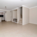 1/373 Greenwattle St, WILSONTON, QLD 4350 AU