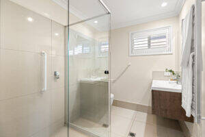49 Dunmore St, EAST TOOWOOMBA, QLD 4350 AU